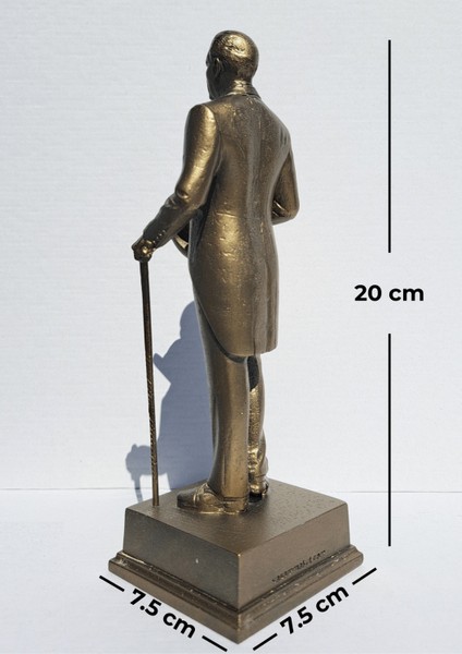 Şapkalı Atatürk Heykeli Biblo - Küçük Boy (20 cm)