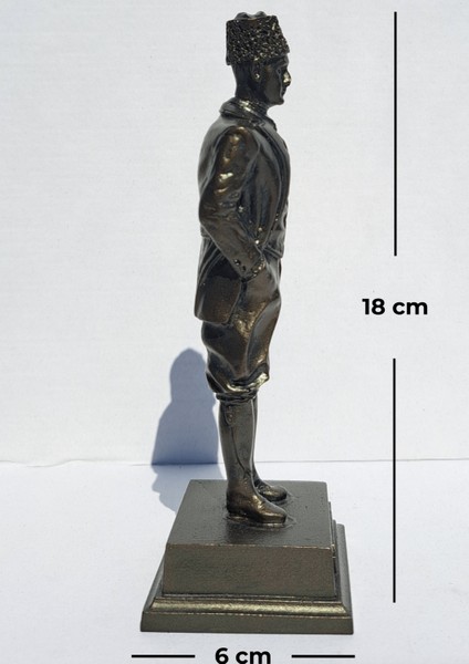 Kalpaklı Atatürk Heykeli Biblo modelleri