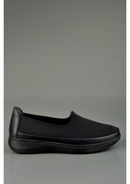 Kadın Ortopedik Taraklı Ayakkabı Siyah Suni Deri Düz Taban Günlük Kullanım İçin modelleri