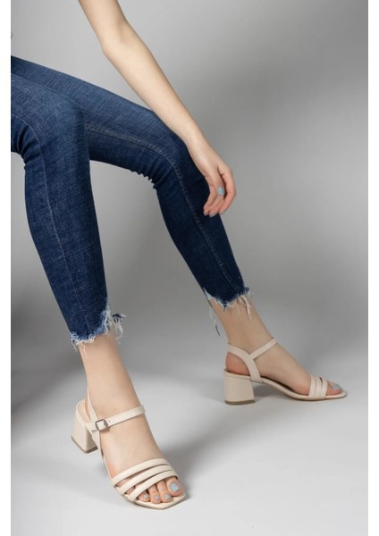 Ivana Ten Cilt Garantili Günlük Kadın Ortopedik Tarz ve Şık Topuklu Sandalet IVANA-1247 fiyatları