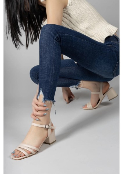 Ivana Ten Cilt Garantili Günlük Kadın Ortopedik Tarz ve Şık Topuklu Sandalet IVANA-1247 fırsatları