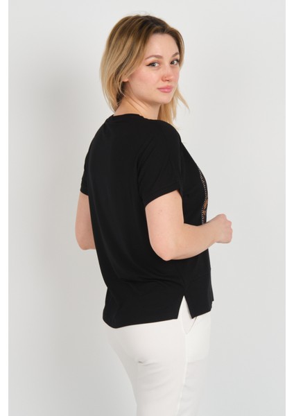 Kadın Desenli ve File Detaylı Önü Kısa Arkası Uzun Bluz 24291 Siyah fırsatları