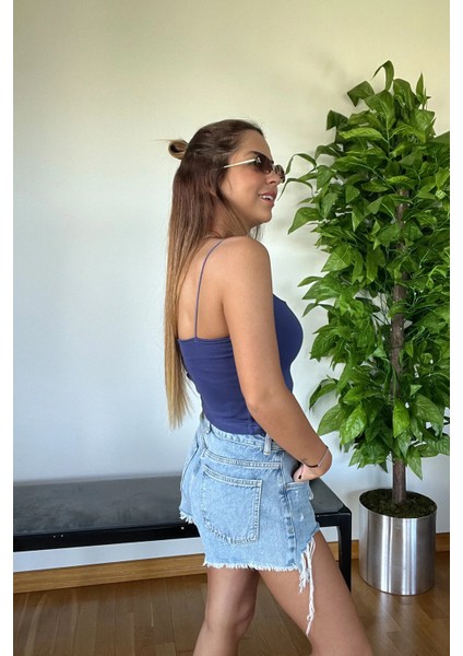 Basic Ip Askılı Kaliteli Pamuk Crop Yumuşak Şık Body