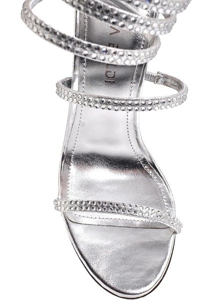 Martina Gümüş Hakiki Deri Kadın Topuklu Sandalet fırsatları