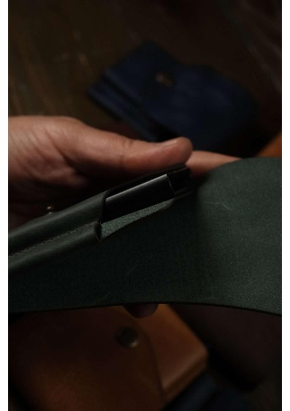 Peru - Dikey Mekanizmalı Kalem Kart ve Para Koyma Bölmeli Cüzdan ve Kartlık