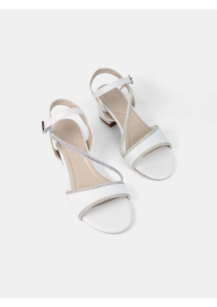 Beyaz Kadın Taşlı Bilekten Bağlamalı Kalın Topuklu Abiye Ayakkabı modelleri