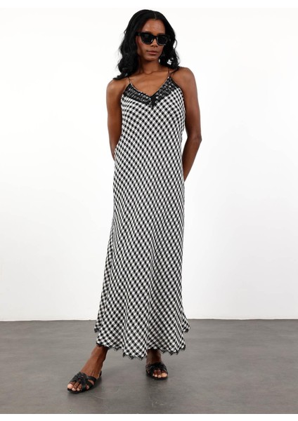 Siyah Ekose Desenli Maxi Boy Elbise 36454