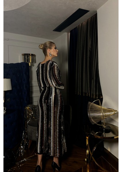 Şerit Payet Crop Bluz-Yırtmaçlı Etek Takım - Kırmızı