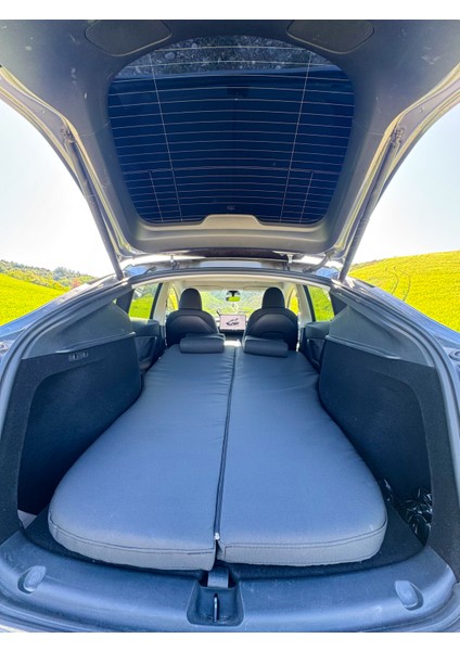 Tesla Model Y Uyumlu Visco Kamp Yatağı – Katlanabilir, 7 cm Kalınlık, Ortopedik Yastıklı, Taşıma Çantalı