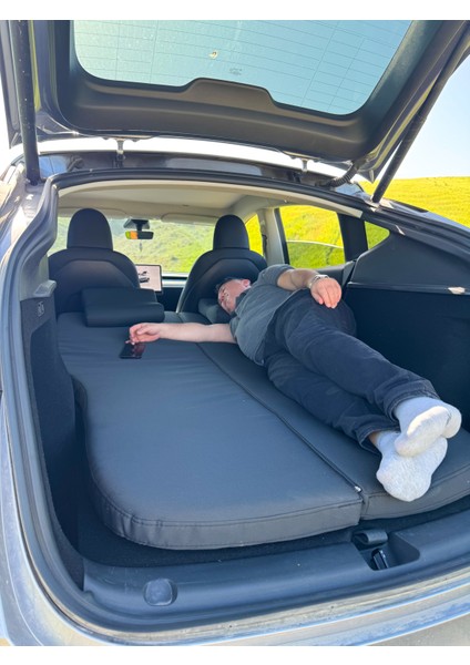 Tesla Model Y Uyumlu Visco Kamp Yatağı – Katlanabilir, 7 cm Kalınlık, Ortopedik Yastıklı, Taşıma Çantalı
