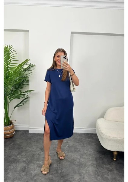 Kadın Kısa Kollu Çift Yırtmaç Detaylı Salaş Viskon Elbise modelleri