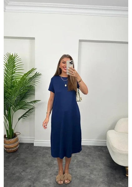 Kadın Kısa Kollu Çift Yırtmaç Detaylı Salaş Viskon Elbise fırsatları