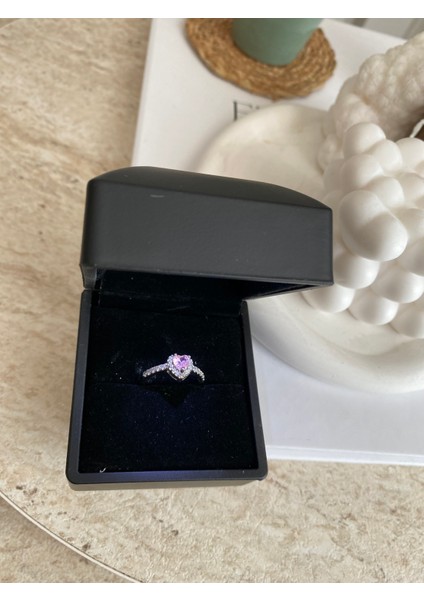Işıklı Kutuda Ayarlanabilir Ciddi Ilişki Kalpli Silver Pembe Yüzük