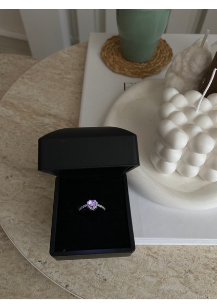 Işıklı Kutuda Ayarlanabilir Ciddi Ilişki Kalpli Silver Pembe Yüzük
