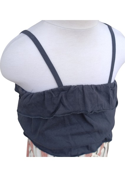 Kız Çocuk Askılı Crop Siyah T-Shirt Çizgili Pantolon İkili Takım 4-5 Yaş