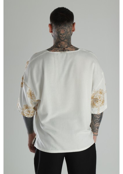 Sarı Nakış Işlemeli Oversize T-Shirt