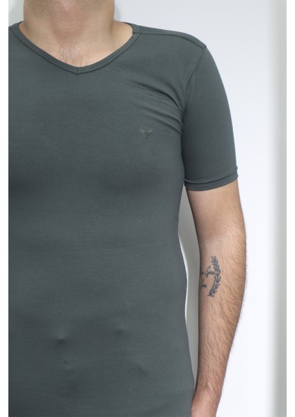 Fistan Store Erkek Düz Spor Kesim Dar Kalıp V - Yaka T-Shirt fiyatları