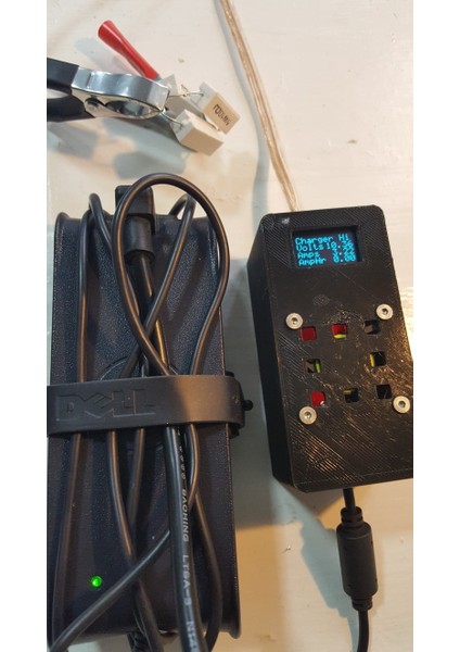 12V Pil Şarj Cihazı Adaptörü (Plastik Aparattır!!!)