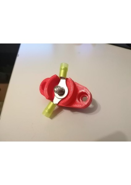 Yalıtımlı M8 Pozitif Pil Terminal Bloğu (Plastik Aparattır!!!) fırsatları