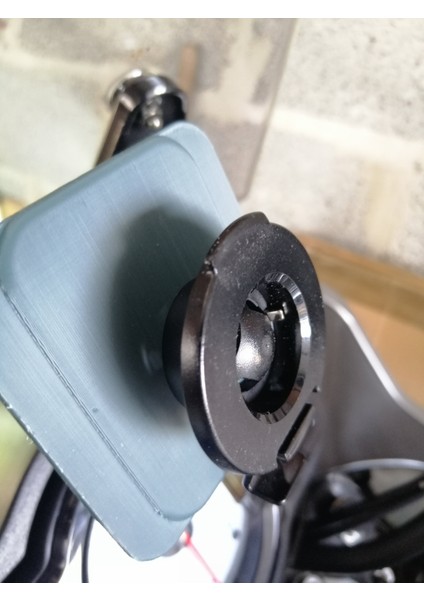 Quadlock Ila 17MM Top (Garmin) Adaptörü (Plastik Aparattır!!!) fırsatları