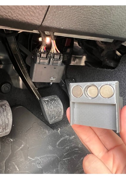 Jeep Wrangler Jt Veya Jl Için Tazer Manyetik Braket (Plastik Aparattır!!!) indirimleri