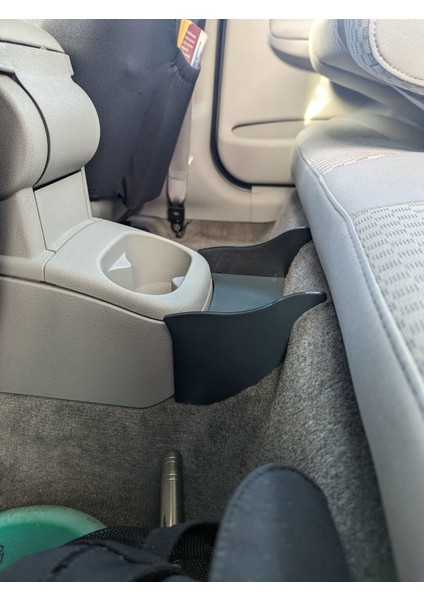 Chevy Cobalt Için Araba Caddy (Plastik Aparattır!!!)