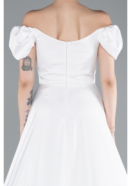 Kayık Yaka Yırtmaçlı Uzun Saten Abiye Elbise ABU4508 fırsatları