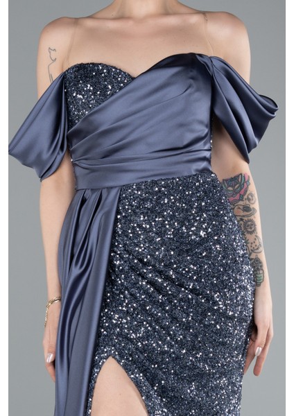 Kayık Yaka Yırtmaçlı Kuyruklu Uzun Pullu Abiye ABU4085 modelleri