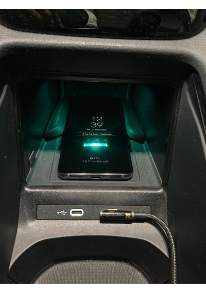 Vw Id.4 Id.5 Qi Fiksasyonu (Plastik Aparattır!!!)