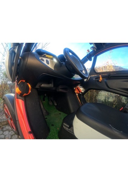 Bose Soundlink Micro Twizy Tutucular (Plastik Aparattır!!!)