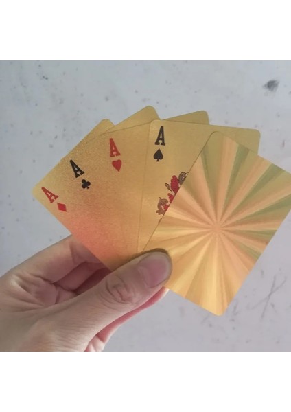 Altın 2 Tarzı Altın Folyo Poker Seti Su Geçirmez Kartlar Lüks Altın Iskambil Kartları Oyunu Plastik Folyo Poker Dayanıklı Hediye Koleksiyonu (Yurt Dışından)