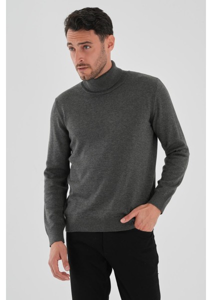 Alexandergardı Boğazlı Triko Kazak