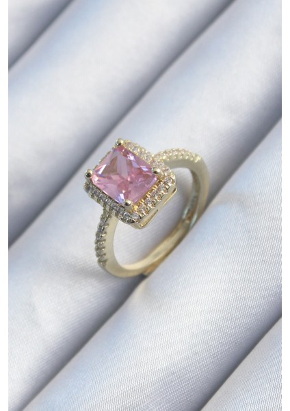 Pirinç Gold Renk Pembe Zirkon Taşlı Kadın Yüzük - Lisinya