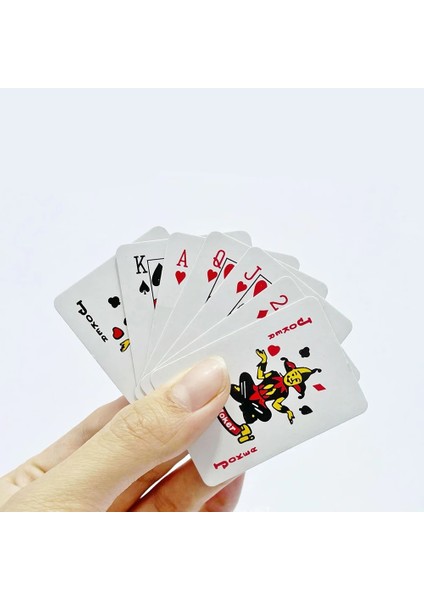 1 Adet Tarzı 1 Adet Mini Solitaire Iskambil Kartları Taşınabilir Seyahat Çok Oyunculu Parti Çocuk Hediye Açık Hava Oyunu Oyuncak 5.3*3.8 cm Masa Oyunu (Yurt Dışından) fırsatları