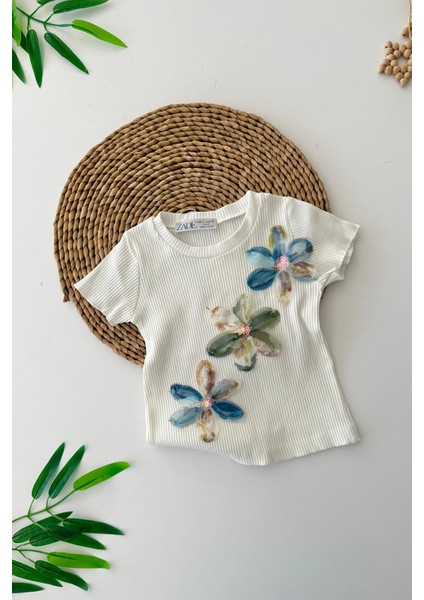 Zambak Detaylı Kız Çocuk crop - Krem