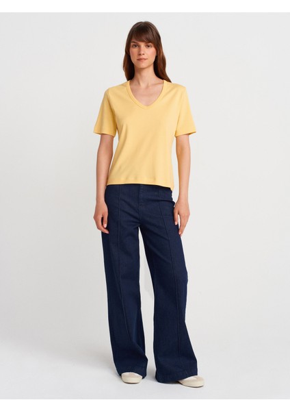 31840 V Yaka Kısa Kollu T-Shirt-Sarı fırsatları