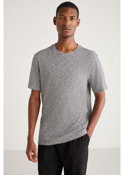 Abbott Erkek Pamuk Bisiklet Yaka Comfort Fit Özel Dokulu Kırcıllı Görünümlü Gri T-Shirt