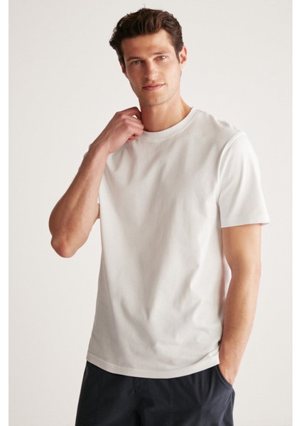 Rudy Erkek Slim Fit %100 Pamuklu Orta Kalınlıkta Beyaz T-Shirt fırsatları