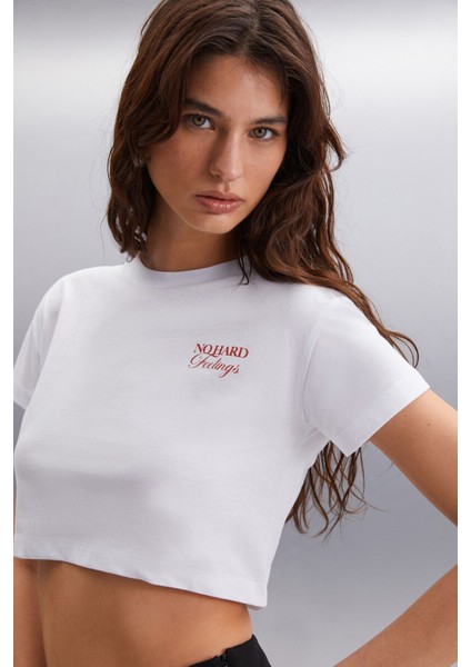 MORAN Kadın %100 Pamuk Beyaz - Kırmızı Baskılı T-Shirt