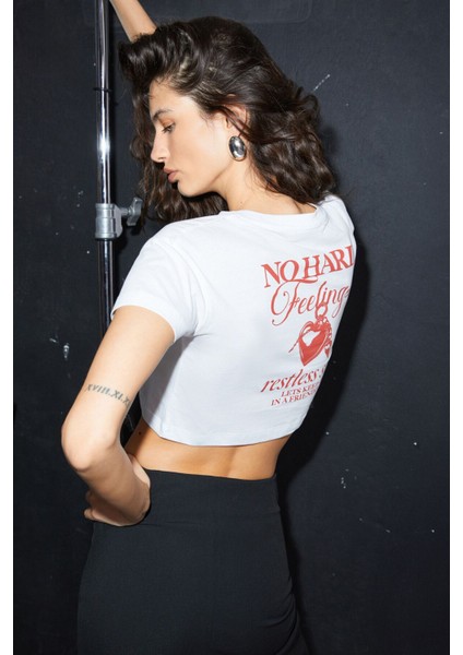 MORAN Kadın %100 Pamuk Beyaz - Kırmızı Baskılı T-Shirt