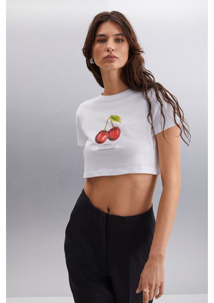 MORAN Kadın %100 Pamuk Beyaz - Kiraz Baskılı T-Shirt