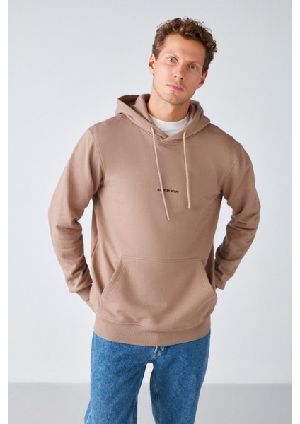Epic Erkek Yumusaçık Kumaşlı Kapüşonlu Kordonlu Regular Fit Nakışlı Vizon Sweatshirt