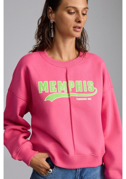 Daleska Kadın Şehir Temalı Baskı Detaylı Yumuşak Organik Pamuk Şardonlu Regular Pembe Sweatshirt