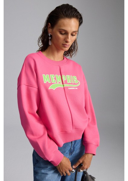 Daleska Kadın Şehir Temalı Baskı Detaylı Yumuşak Organik Pamuk Şardonlu Regular Pembe Sweatshirt