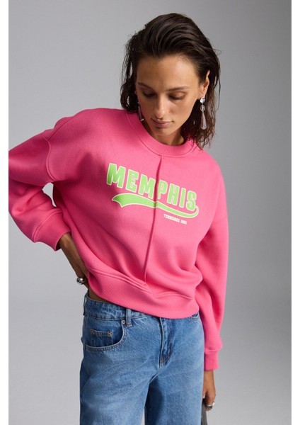 Daleska Kadın Şehir Temalı Baskı Detaylı Yumuşak Organik Pamuk Şardonlu Regular Pembe Sweatshirt