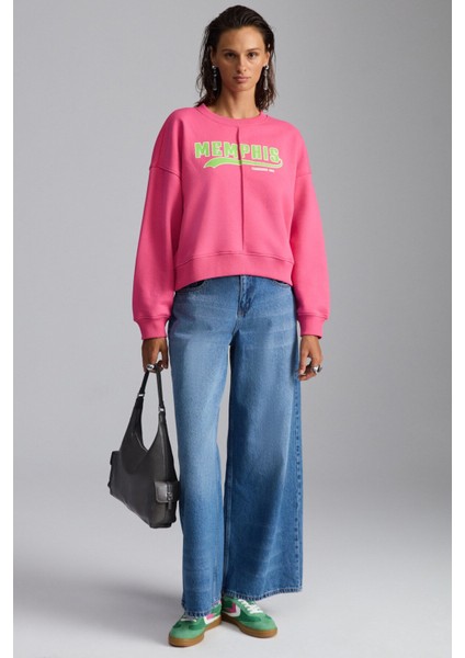 Daleska Kadın Şehir Temalı Baskı Detaylı Yumuşak Organik Pamuk Şardonlu Regular Pembe Sweatshirt