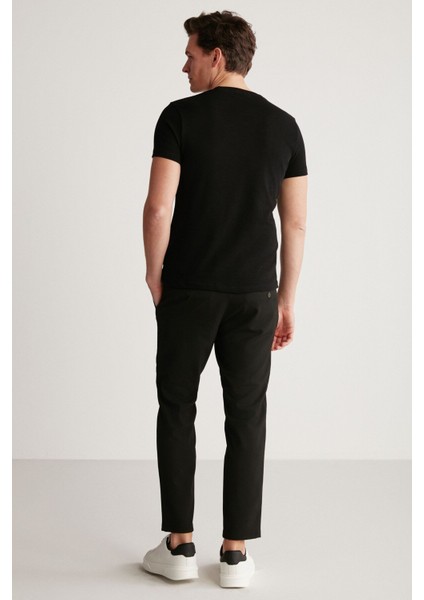 Jeremy Erkek Slim Fit Triko Görünümlü Kumaşlı Triko Yakalı Kalın Dokulu Siyah T-Shirt