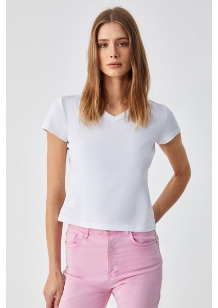 Masroutı Kadın Slim Kısa V Yaka Kısa Kol Beyaz T-Shirt