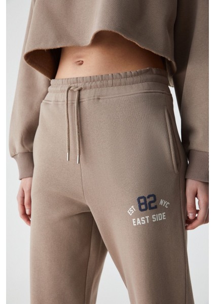 GLORYY Kadın Comfort Fit Baskı Detaylı Lastikli Paça Organik Pamuklu Açık Kahverengi Alt-Üst Takım fırsatları