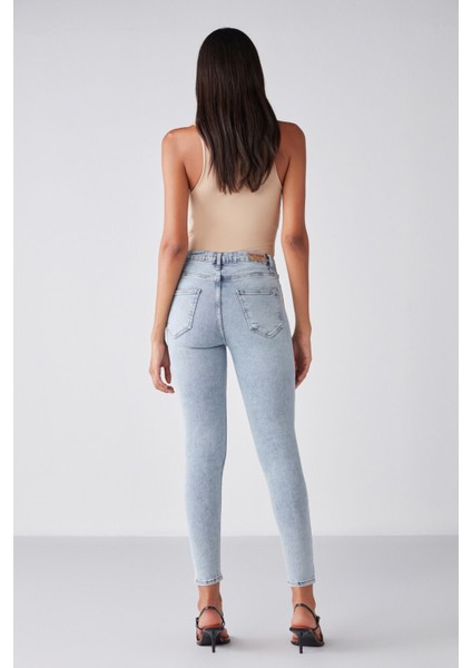 Lıssy Relaxed Skinny Açık Mavi Jeans